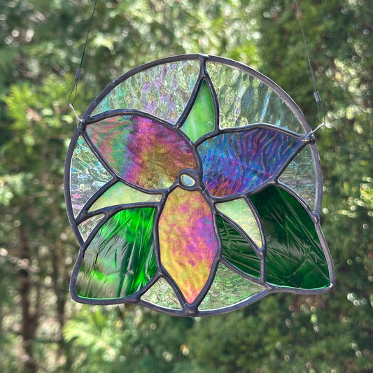 Trillium- burgundy